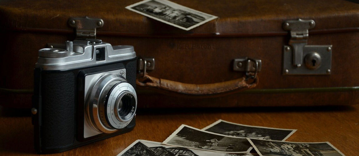 Camara con fotografías antiguas
